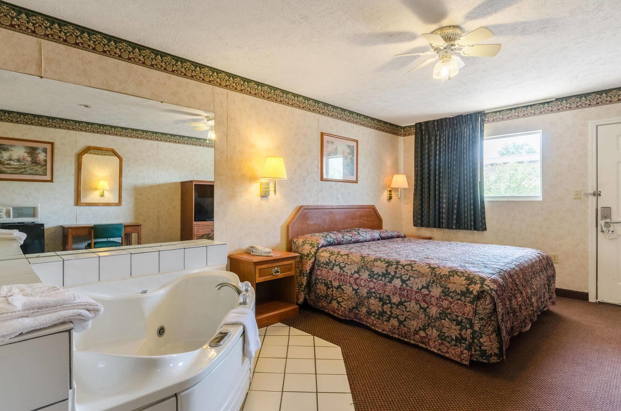 Deerfield Inn Parsons Kültér fotó